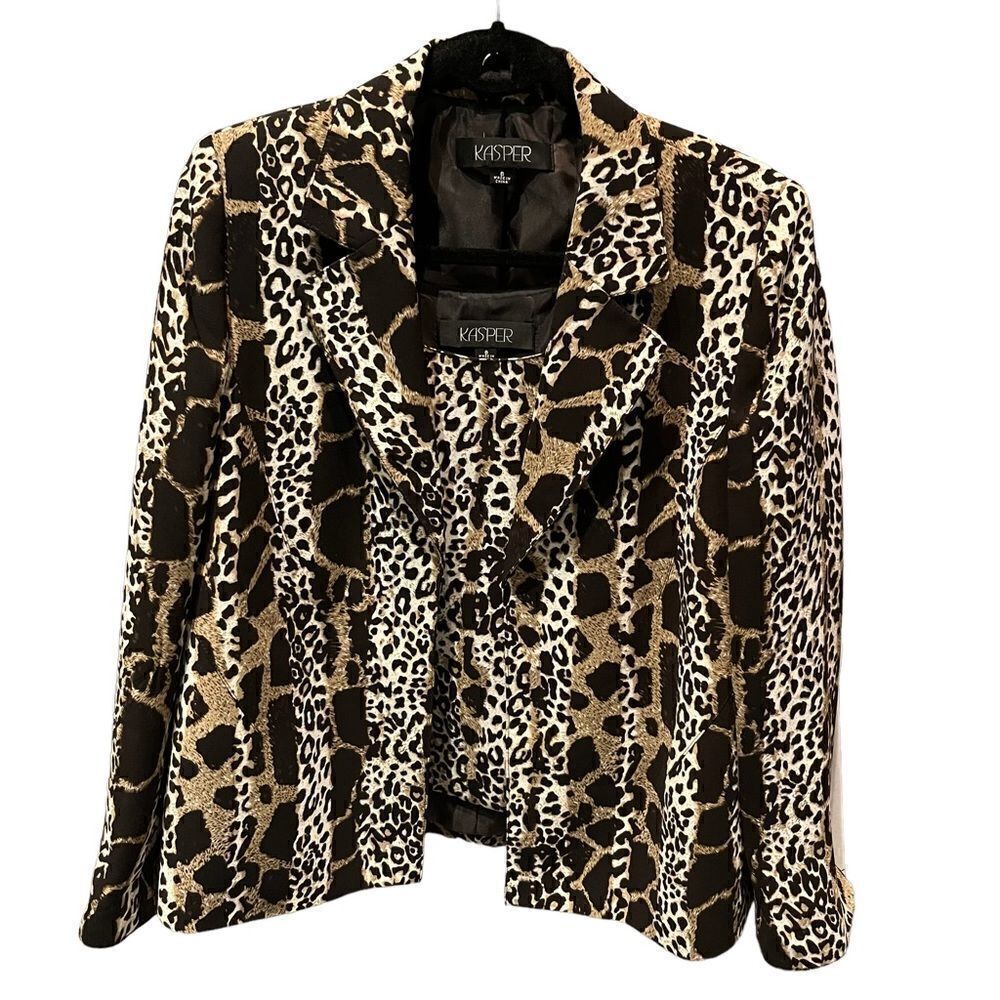 Kasper Women's matching tank and jacket set Leopard print black/tan/wht Size 8